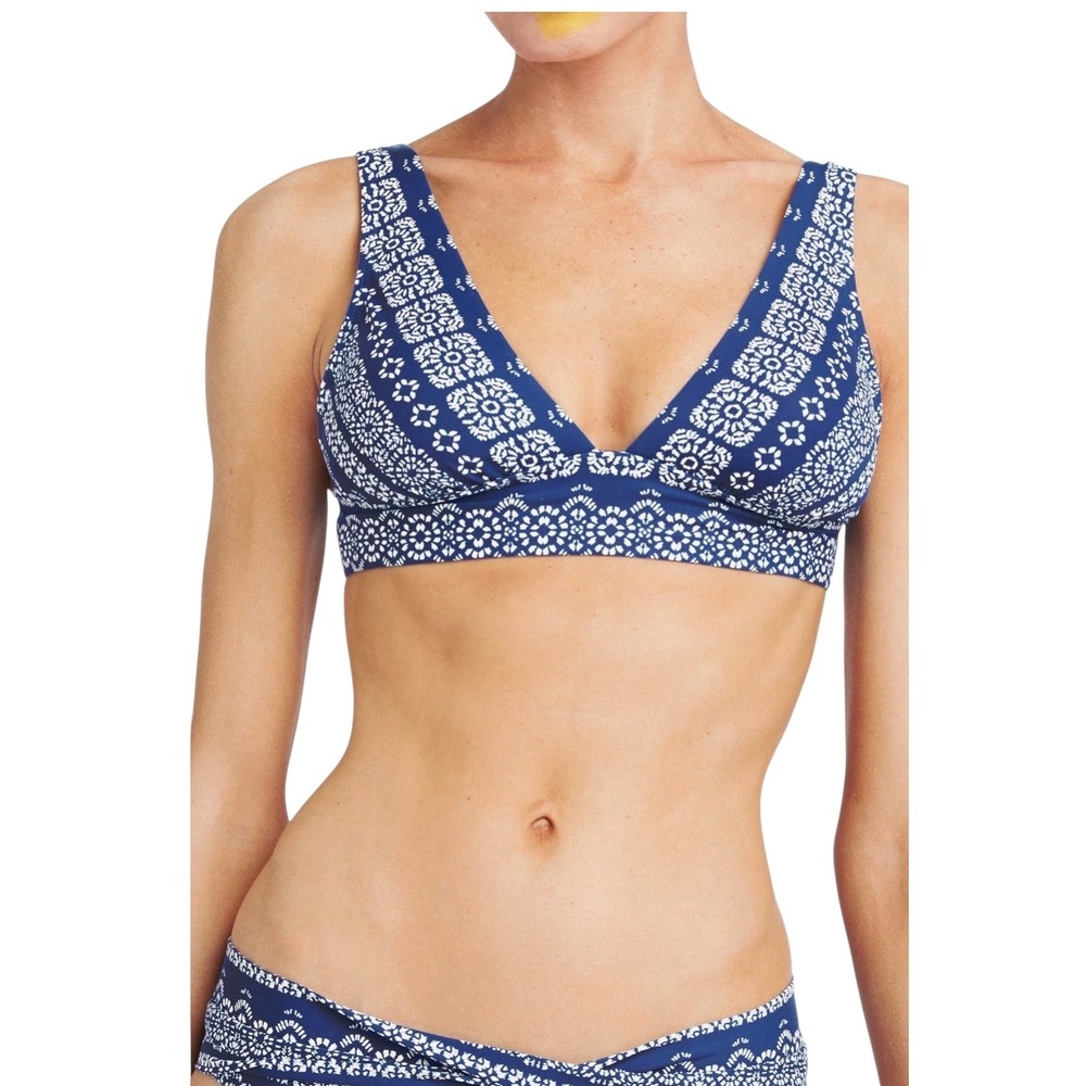 Robin Piccone Isla Bikini in cornflower blue. Floral Print Tie Back‎ Swim Top S